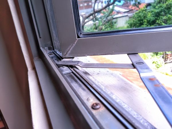 Hinged Window Replacement in Blue Springs
